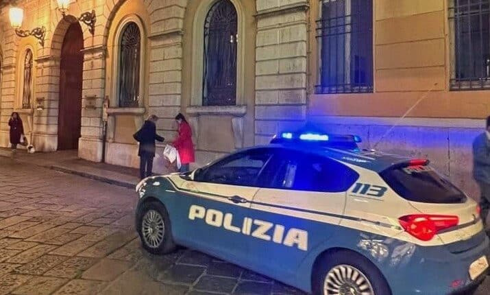 Mantova, controlli straordinari della Polizia di Stato: verifiche nei locali, identificazioni e denunce tra centro storico e zona stazione.
