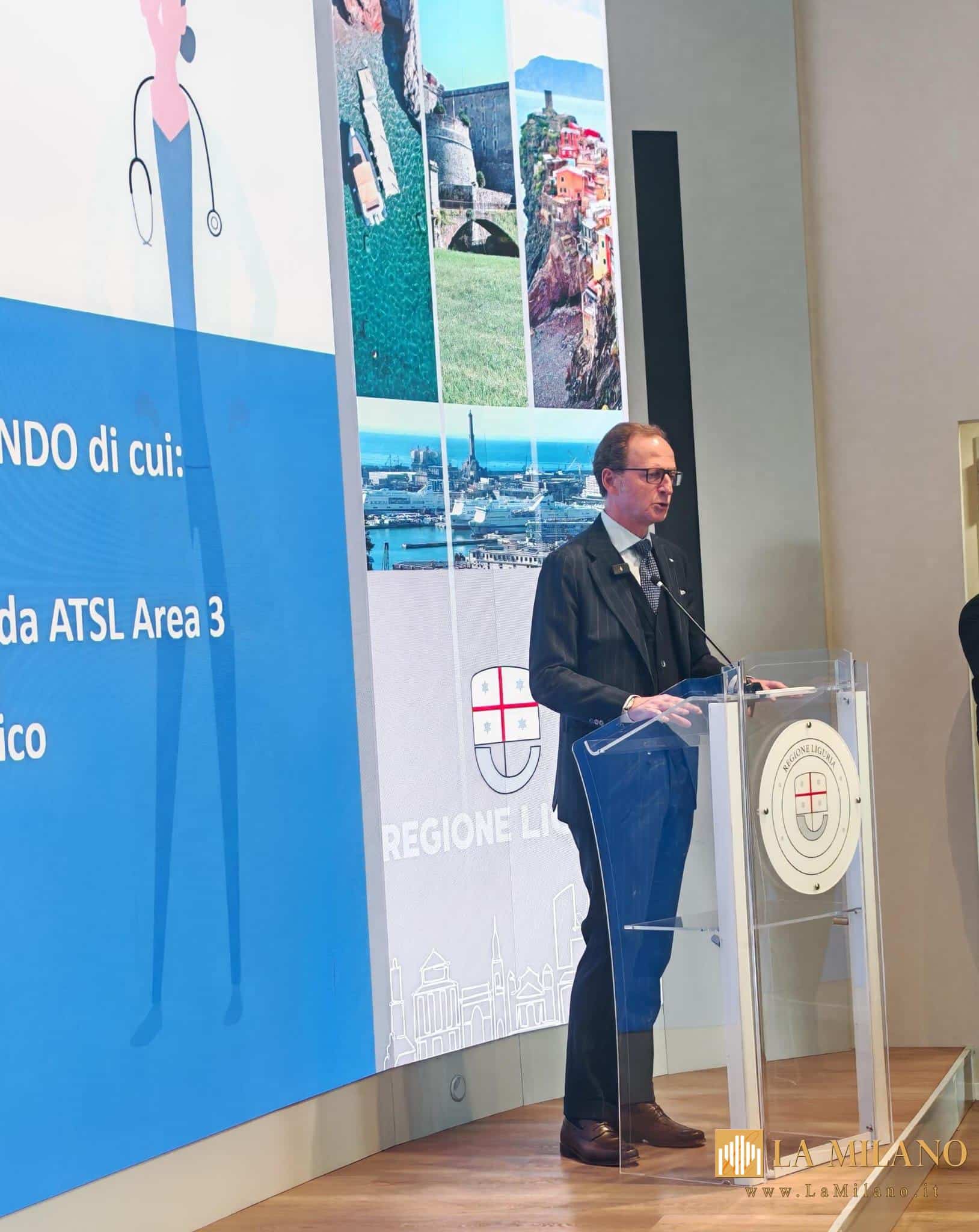 Infermieri del Servizio sanitario regionale al lavoro in un reparto ospedaliero ligure