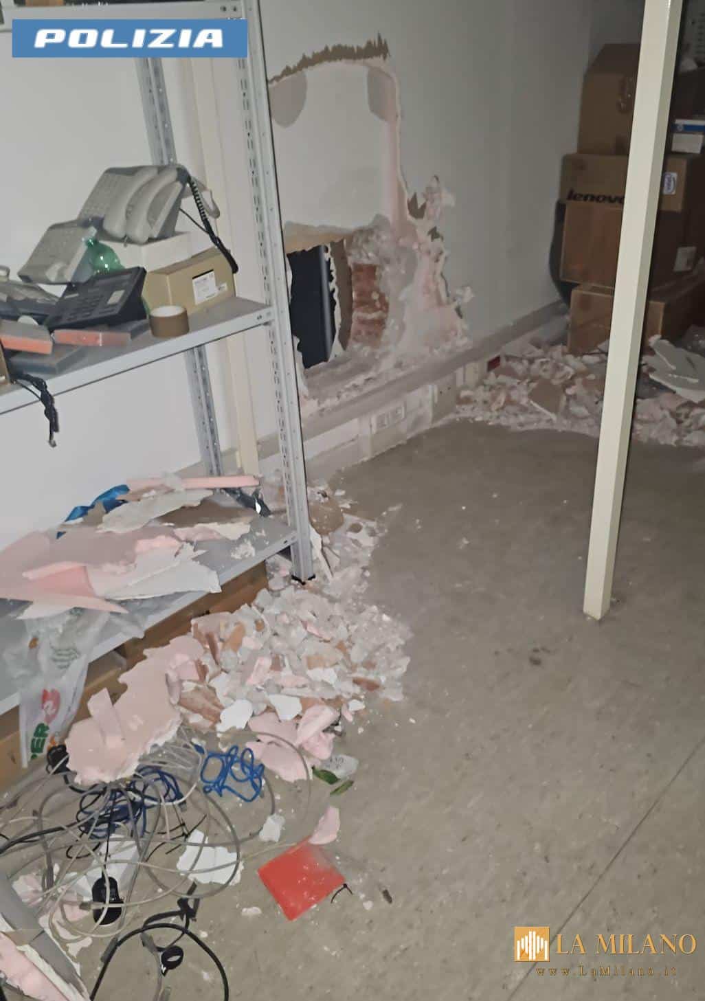 Agenti della Polizia di Stato durante un’operazione antirapina a Roma con arresti della Squadra Mobile