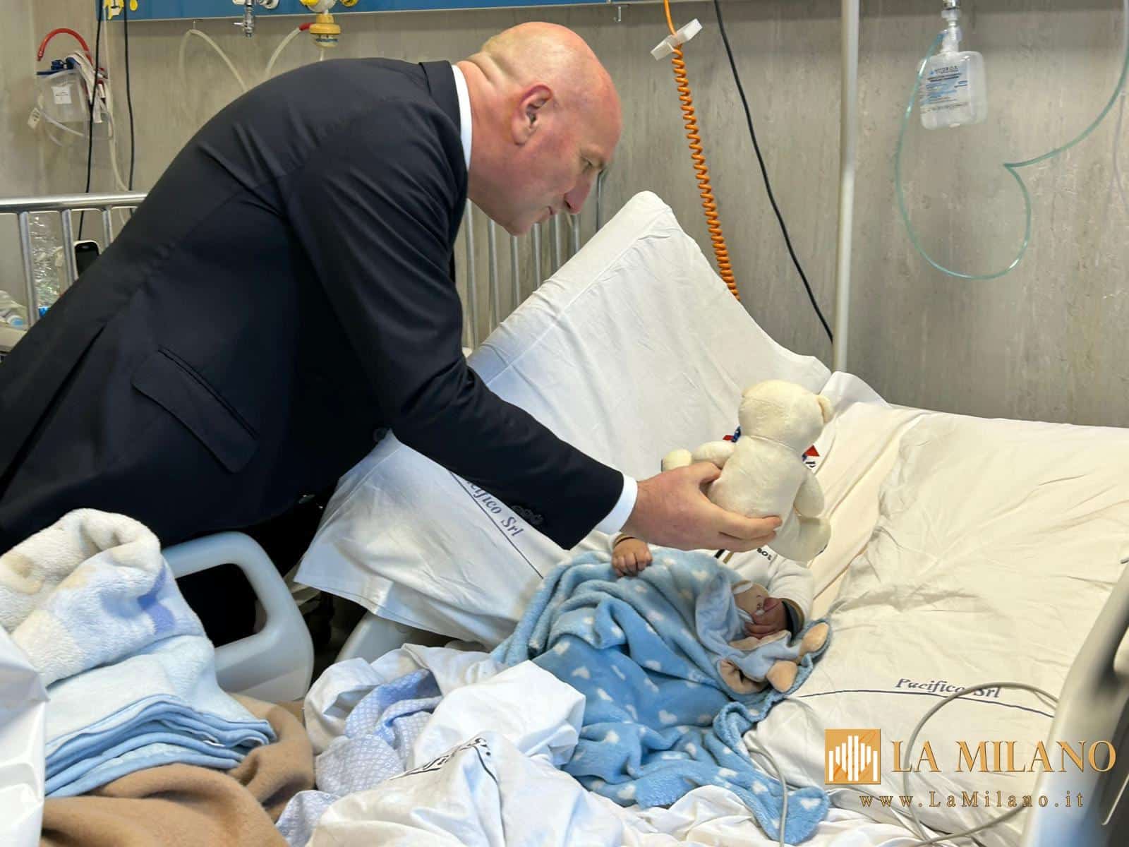 “Sorriso Therapy in corsia” la Polizia di Stato porta gioia ai piccoli pazienti del San Camillo Forlanini