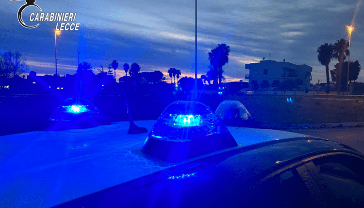 Terrore in casa a Gallipoli aggredisce moglie e figlia e si scaglia contro i Carabinieri. Arrestato un 51enne