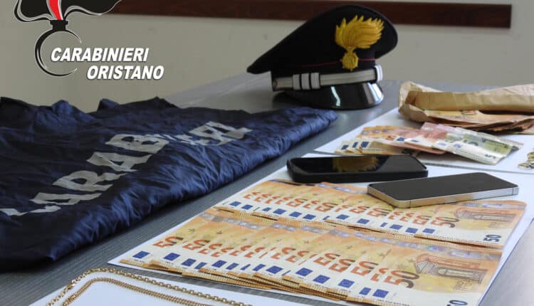 Carabinieri impegnati in un’operazione contro le truffe agli anziani con la tecnica del finto Carabiniere