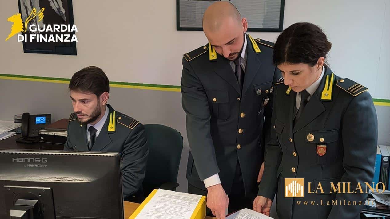Militari della Guardia di Finanza impegnati in un’operazione contro truffe ed estorsioni agli anziani a Padova