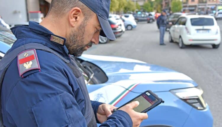 Controlli straordinari della Polizia di Stato a Cosenza