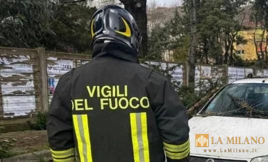 Maltempo estremo nel Sud e nelle Isole: vento di burrasca, temporali e chiusure in molte città tra oggi e domani.